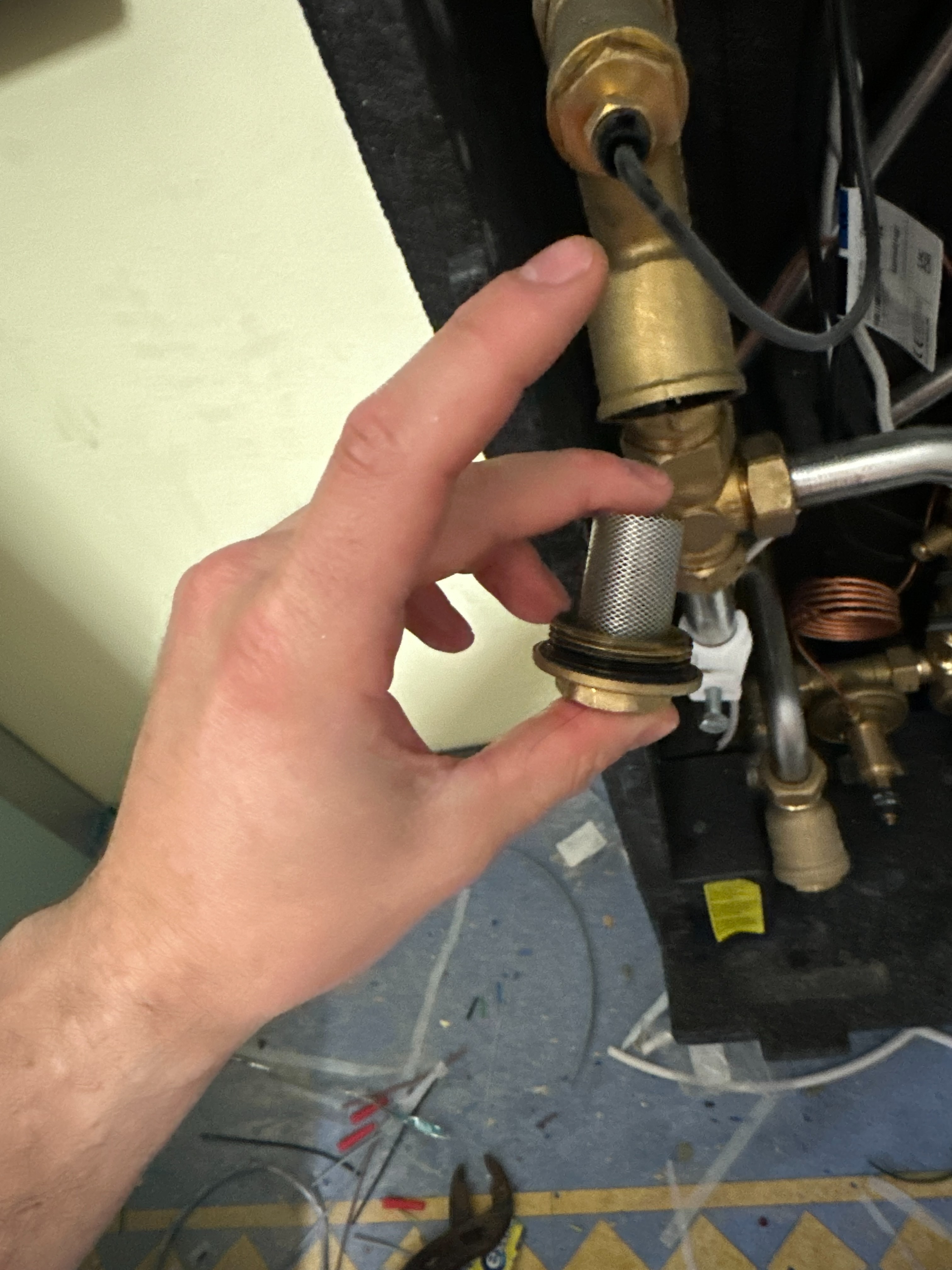 Heating system component inspection during boiler fault diagnosis